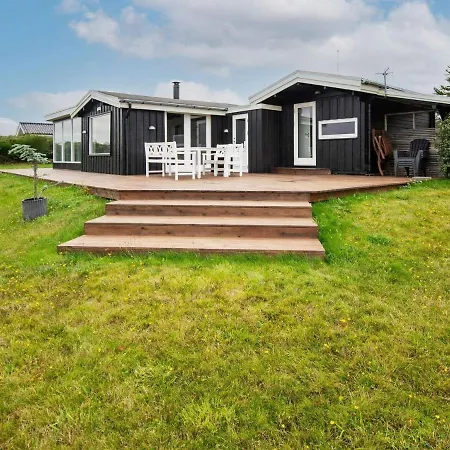 4 Star Holiday Home In Ebeltoft *